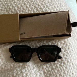 Never Worn Meller Black Chic Sunglasses